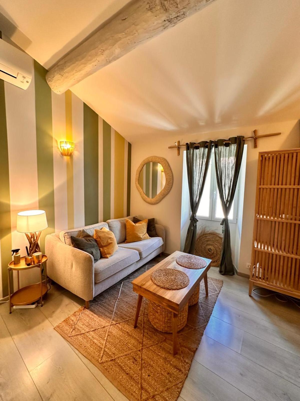 Cozy Studio Le Cedre, Port De Saint Tropez Exterior foto